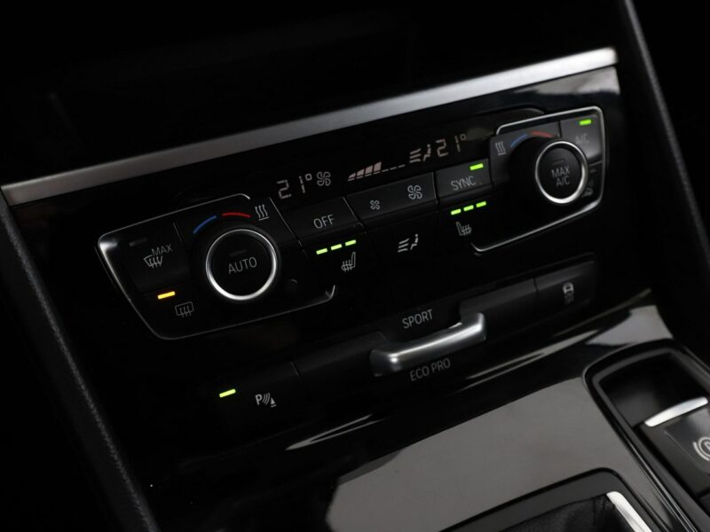 BMW 218 automat klima auto sportowe grzane fotele czujniki parkowania F22