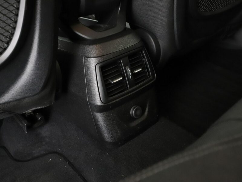 BMW 218 automat klima auto sportowe grzane fotele czujniki parkowania F22