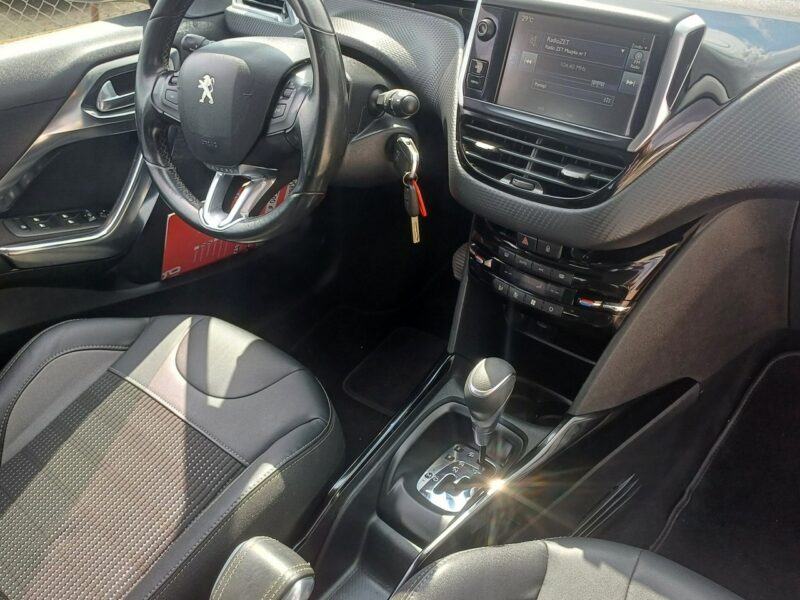 Peugeot 2008 1.2 110 KM Nawigacja Automat Przebieg: 57.200 km I (2013-2019)