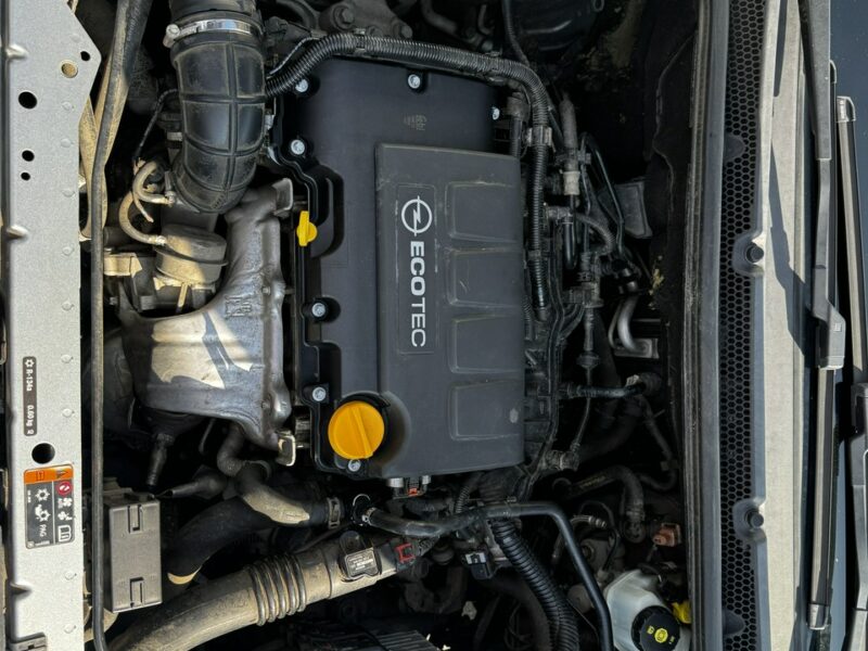 Opel Astra Raty/Zamiana Gwarancja benzyna niski przebieg zadbana bardzo ładna J (2009-2019)