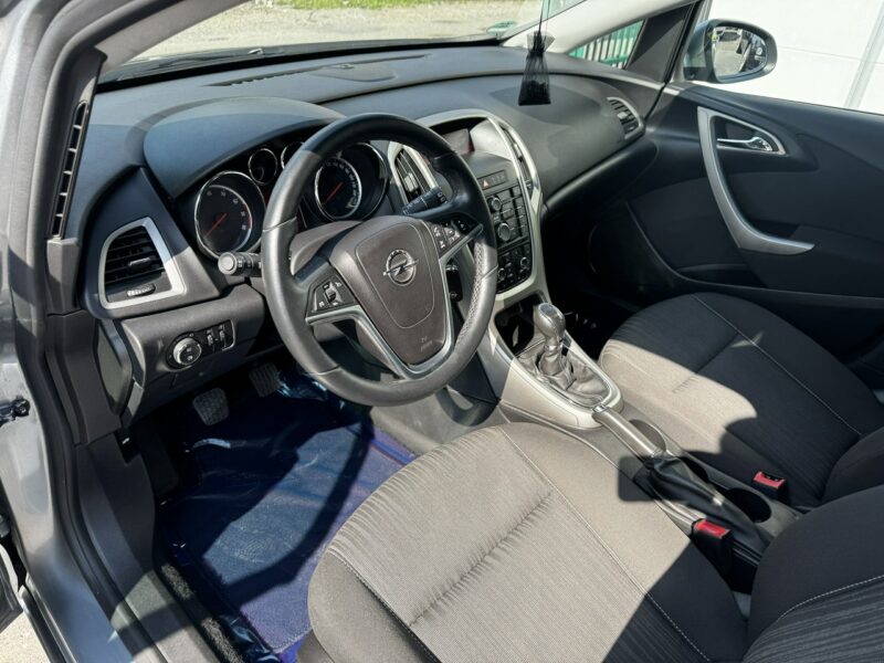 Opel Astra Raty/Zamiana Gwarancja benzyna niski przebieg zadbana bardzo ładna J (2009-2019)