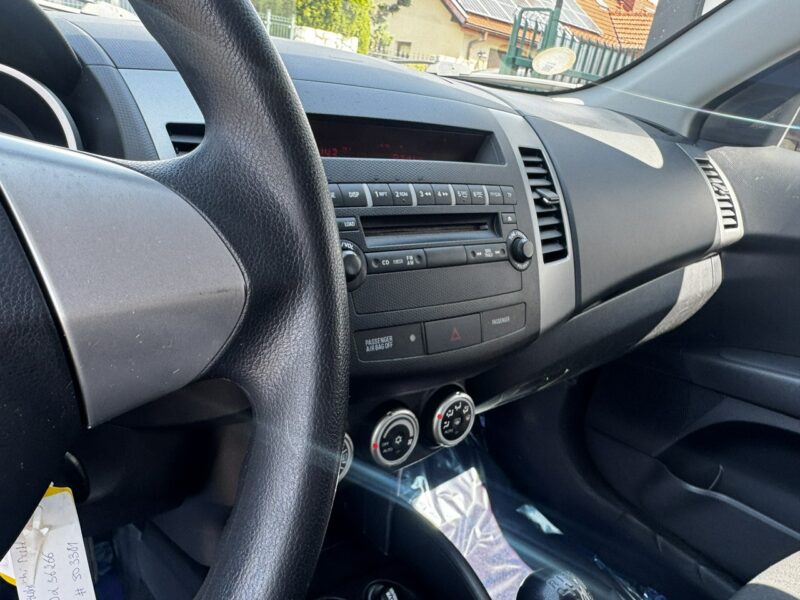 Mitsubishi Outlander Raty/Zamiana Gwarancja 4x4 7 osób skórzana tapicerka zadbany zobacz II (2006-2013)