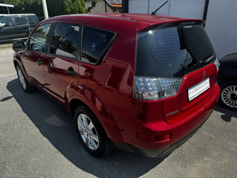 Mitsubishi Outlander Raty/Zamiana Gwarancja 4x4 7 osób skórzana tapicerka zadbany zobacz II (2006-2013)