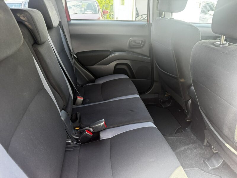 Mitsubishi Outlander Raty/Zamiana Gwarancja 4x4 7 osób skórzana tapicerka zadbany zobacz II (2006-2013)