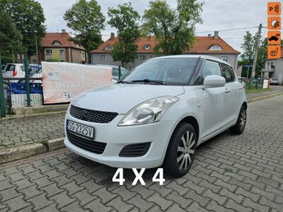 Suzuki Swift 4 x 4 / Klimatyzacja / Podgrzewane fotele / Czujniki parkowania V (2010-)