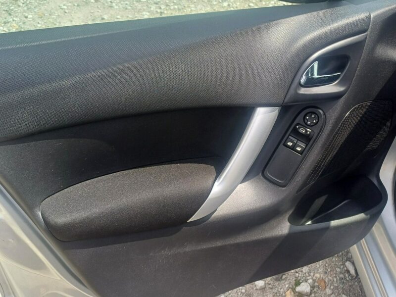 Citroen C3 1.4 16V 95 KM Przebieg: 93.436 km Serwisowany w ASO II (2008-2016)
