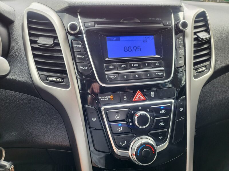 Hyundai i30 1.4 101 KM 100% Przebieg 100% Bezwypadek Nowy TUV Zapraszamy ! II (2012 - 2016)