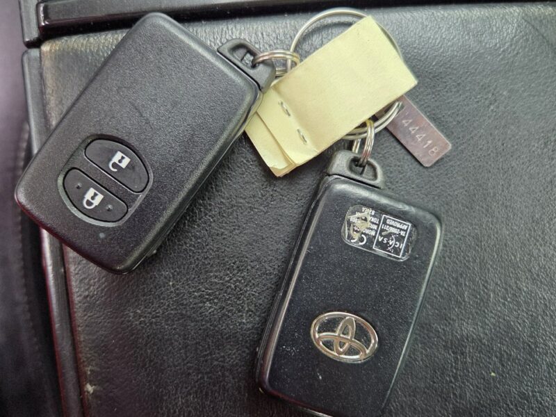 Toyota Prius+ 1.8 HSD 136KM Hand free Serwisowany 7 osobowy Bezwypadkowy