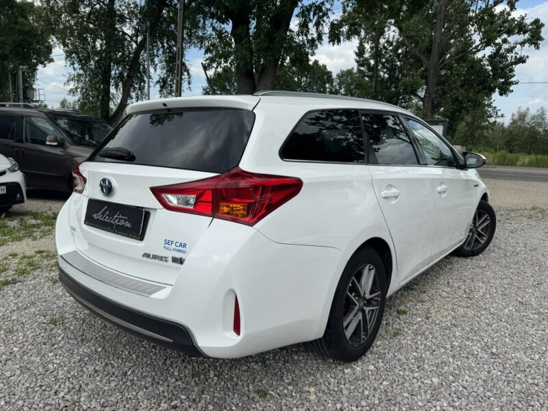 Toyota Auris 1.8 HSD 136KM Kamera Serwis Bardzo ładny! II (2012-)