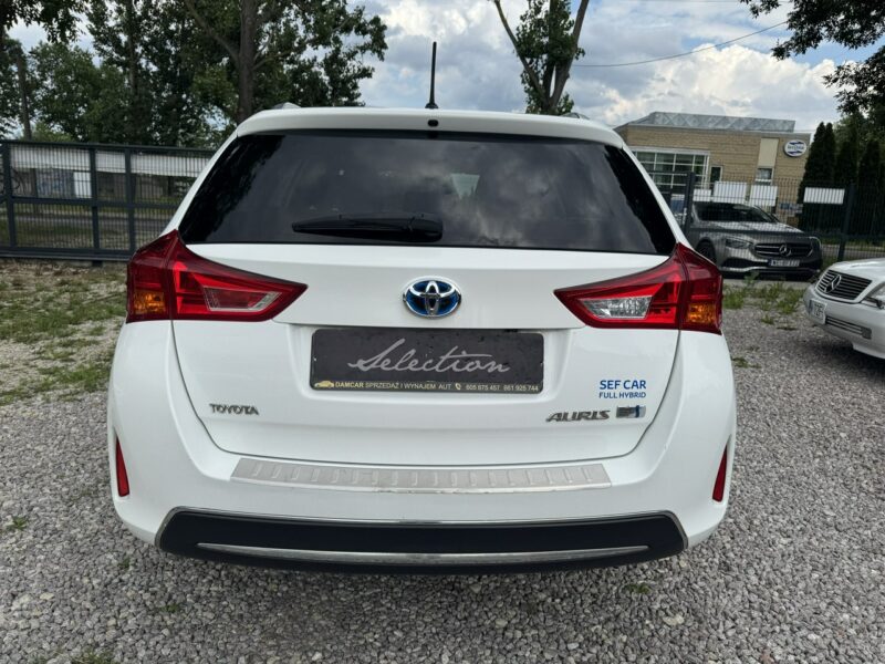 Toyota Auris 1.8 HSD 136KM Kamera Serwis Bardzo ładny! II (2012-)