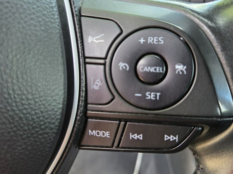 Toyota Corolla 1.8 HSD Ast. Pasa Distronic kamera Navi Grzane fotele Serwis E21 (2019-)