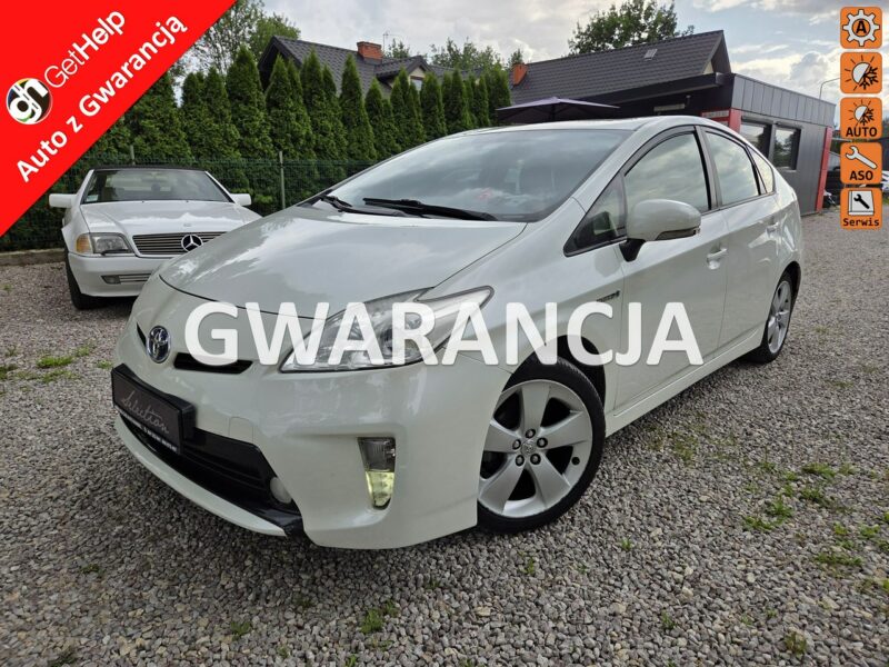 Toyota Prius 1.8 HSD 136KM Lift Kamera Hand free Skóra Ładny Stan IV (2009-)