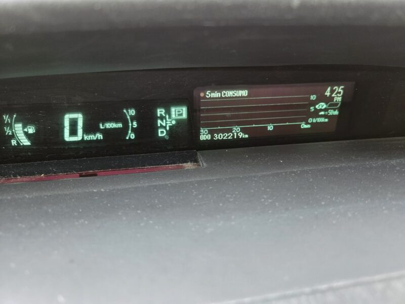 Toyota Prius 1.8 HSD 136KM Lift Kamera Hand free Skóra Ładny Stan IV (2009-)