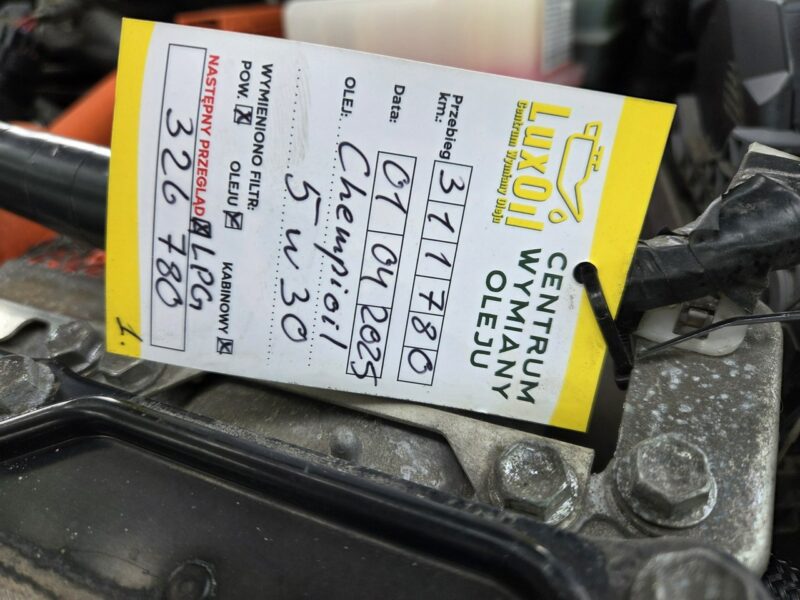 Toyota Auris 1.8 HSD LIFT 136KM LEDY Kamera LPG Wypis TAXI II (2012-)