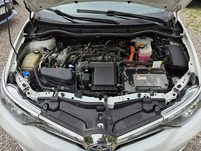 Toyota Auris 1.8 HSD LIFT 136KM LEDY Kamera LPG Wypis TAXI II (2012-)