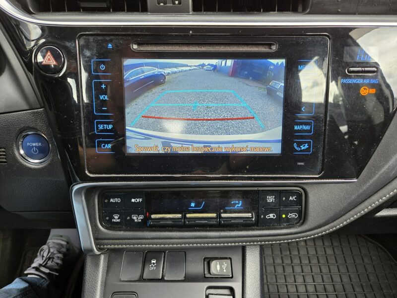 Toyota Auris 1.8 HSD LIFT 136KM LEDY Kamera LPG Wypis TAXI II (2012-)