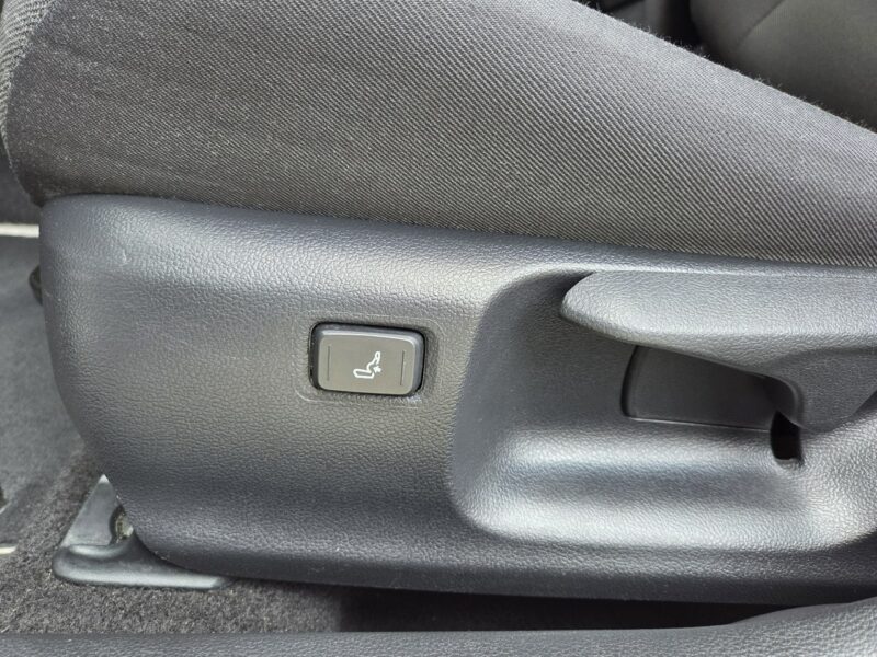 Toyota Corolla 1.8 HSD 122KM Salon PL LPG Vat 23% Distronic Kamera Ast. pasa E21 (2019-)