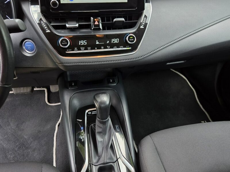 Toyota Corolla 1.8 HSD 122KM Salon PL LPG Vat 23% Distronic Kamera Ast. pasa E21 (2019-)