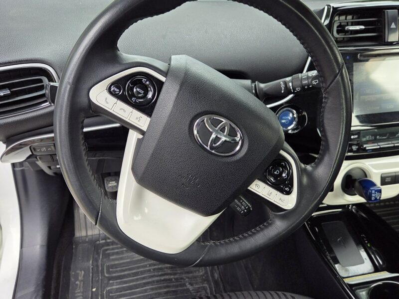 Toyota Prius 1.8 HSD 136KM Ledy Kamera Ast. Pasa Distronic Super Stan Serwis! V (2015-)