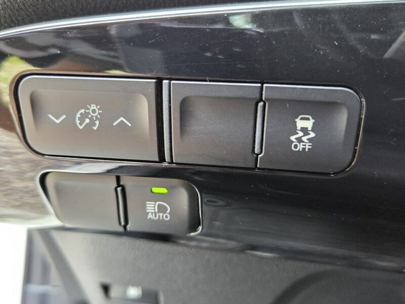Toyota Prius 1.8 HSD 136KM Ledy Kamera Ast. Pasa Distronic Super Stan Serwis! V (2015-)