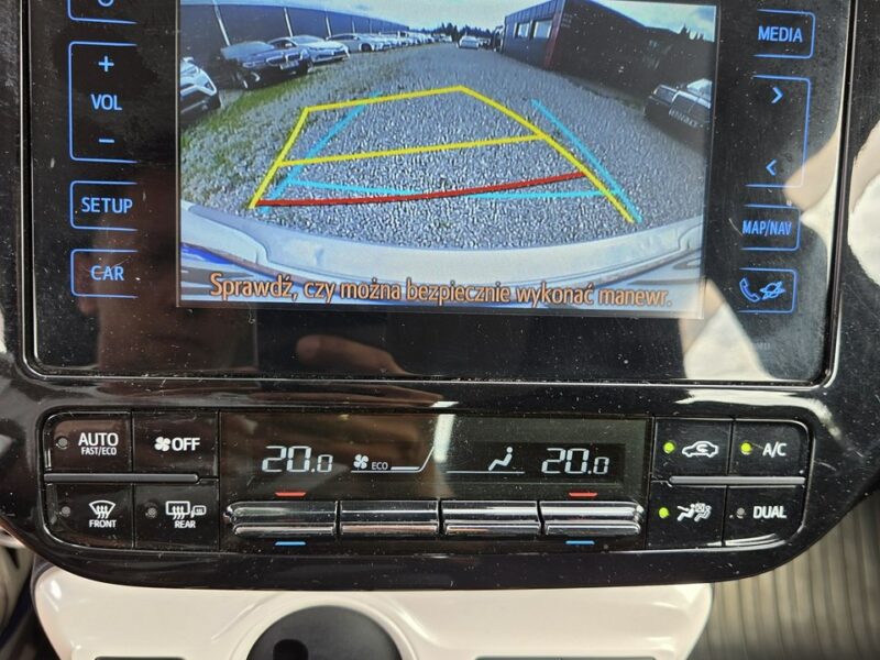 Toyota Prius 1.8 HSD 136KM Ledy Kamera Ast. Pasa Distronic Super Stan Serwis! V (2015-)