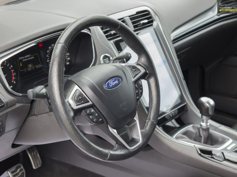 Ford Mondeo ST Line / Ledy / Tablet Tesla Line / Bezwypadkowy / Gwarancja na Rok Mk5 (2014-)