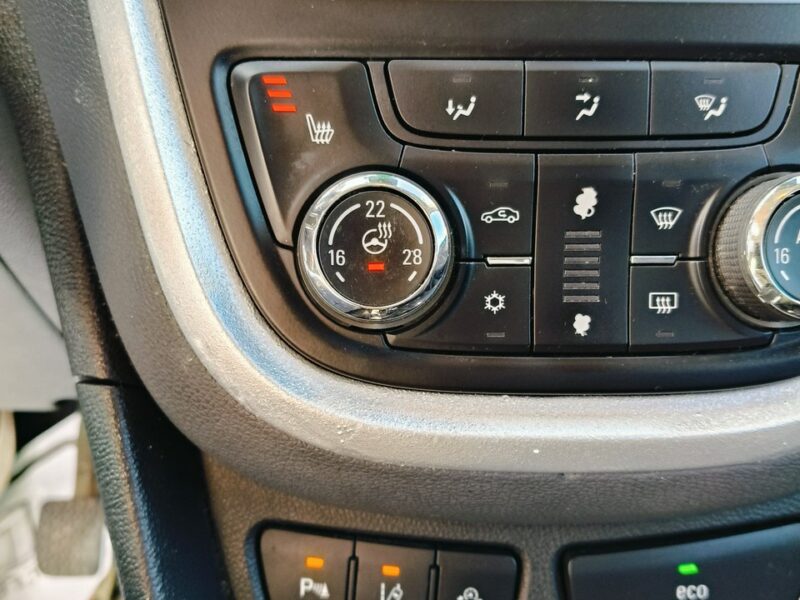 Opel Mokka 1,4Turbo COSMO, Navi.Kam.Cof.Xenony.Ledy.Skóry.Asystent Pasa.Podg.Kier I (2012-2019)