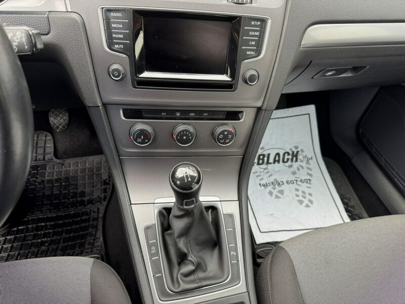 Volkswagen Golf Salon Polska, Bezwypadkowy - Gwarancja 12 miesięcy VII (2012-)