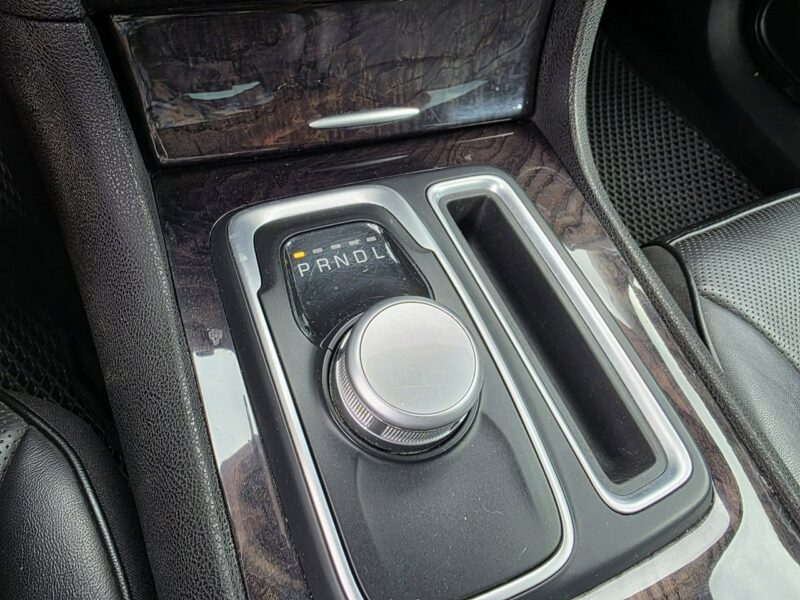 Chrysler 300C 3.6 Benzyna 286 KM, Skóra, Alu 22", Kamera, LED, PL Menu, Wentyle