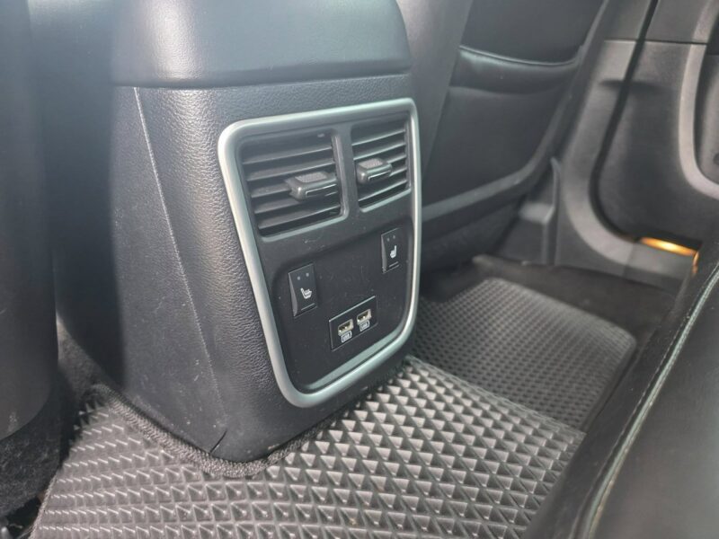 Chrysler 300C 3.6 Benzyna 286 KM, Skóra, Alu 22", Kamera, LED, PL Menu, Wentyle