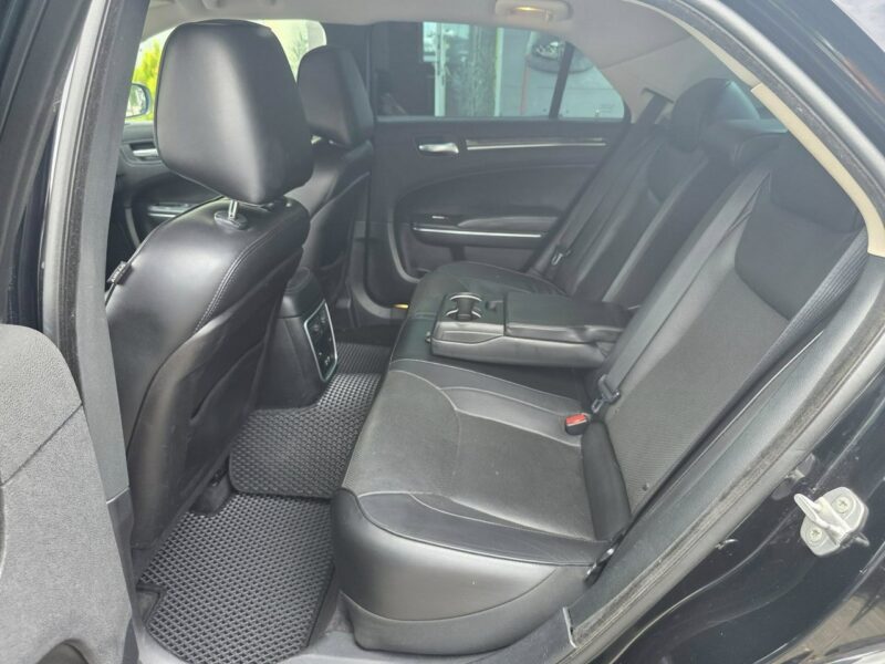 Chrysler 300C 3.6 Benzyna 286 KM, Skóra, Alu 22", Kamera, LED, PL Menu, Wentyle