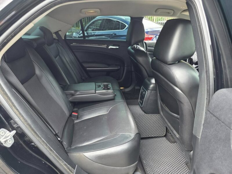 Chrysler 300C 3.6 Benzyna 286 KM, Skóra, Alu 22", Kamera, LED, PL Menu, Wentyle