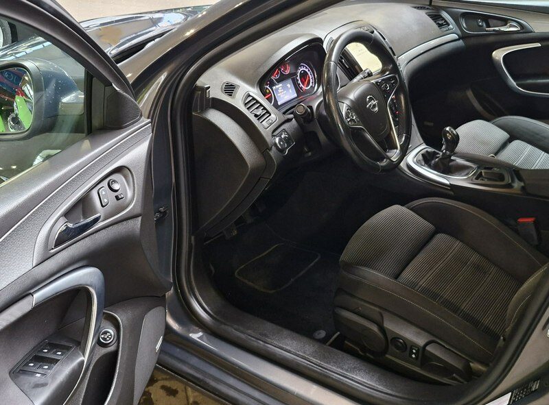 Opel Insignia ZOBACZ OPIS !! W podanej cenie roczna gwarancja A (2008-2017)