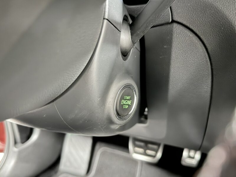 Škoda Octavia 2.0TDI 184KM * RS CHALLENGE * DSG * VRS Mode * Navi * Bi-Xenon III (2013-)