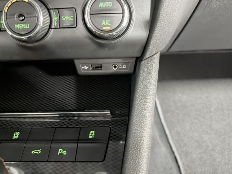 Škoda Octavia 2.0TDI 184KM * RS CHALLENGE * DSG * VRS Mode * Navi * Bi-Xenon III (2013-)