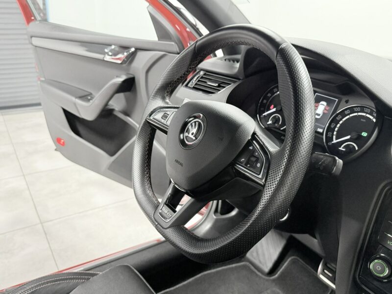 Škoda Octavia 2.0TDI 184KM * RS CHALLENGE * DSG * VRS Mode * Navi * Bi-Xenon III (2013-)