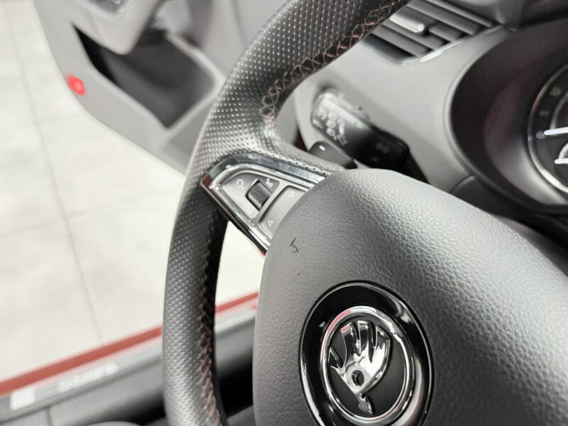 Škoda Octavia 2.0TDI 184KM * RS CHALLENGE * DSG * VRS Mode * Navi * Bi-Xenon III (2013-)