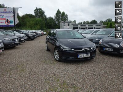 Opel Astra Opel Astra Sports Tourer z 2017 roku z silnikiem 1.6 (1598 cm³) K (2015-2021)
