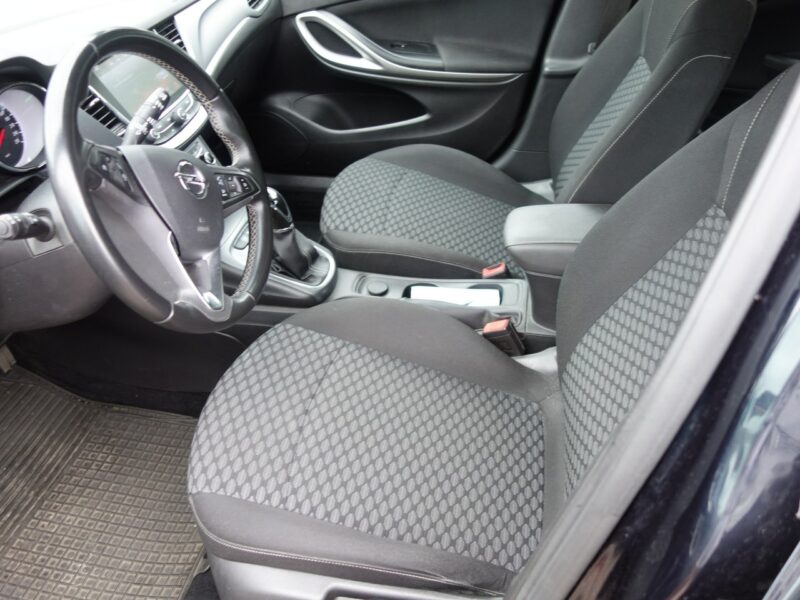 Opel Astra Opel Astra Sports Tourer z 2017 roku z silnikiem 1.6 (1598 cm³) K (2015-2021)