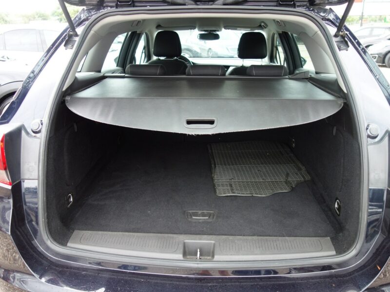 Opel Astra Opel Astra Sports Tourer z 2017 roku z silnikiem 1.6 (1598 cm³) K (2015-2021)