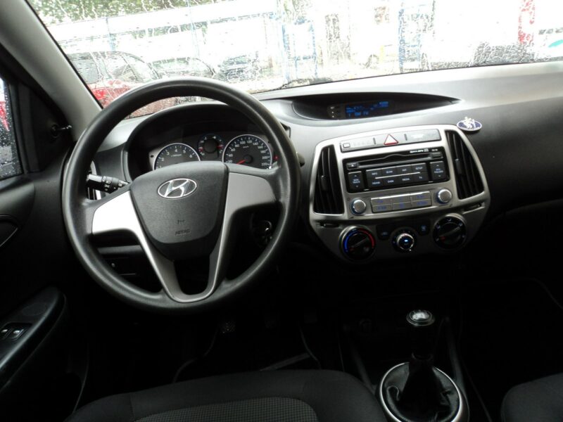 Hyundai i20 sprzedam zadbanego Hyundaia I20 z 2013r II (2014-2020)