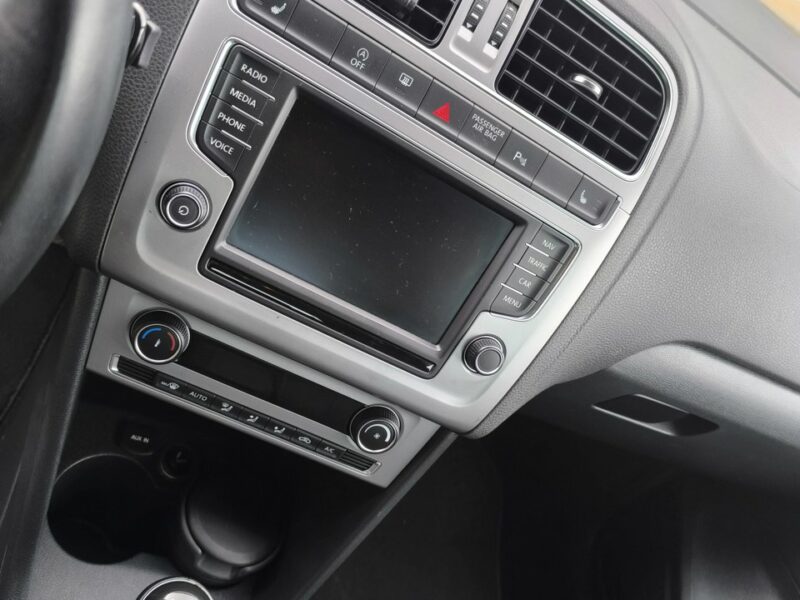 Volkswagen Polo 1.0i MPI 70KM LOUNGE Klimatronic Navi V (2009-2017)