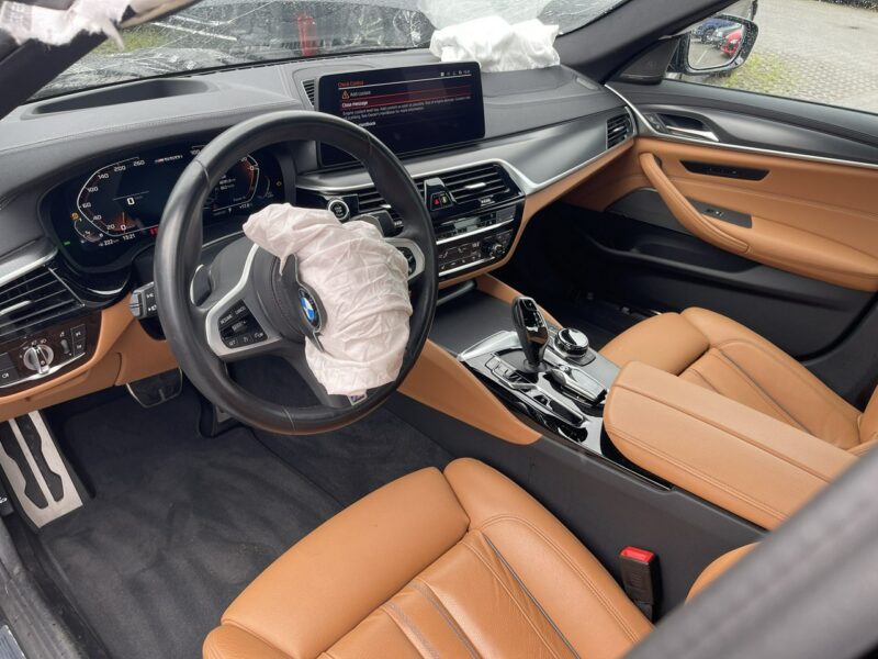 BMW M550i M550i XDrive Mpakiet Klimatronik: 4 str. Skóra 530KM G30/G31 (2017-)