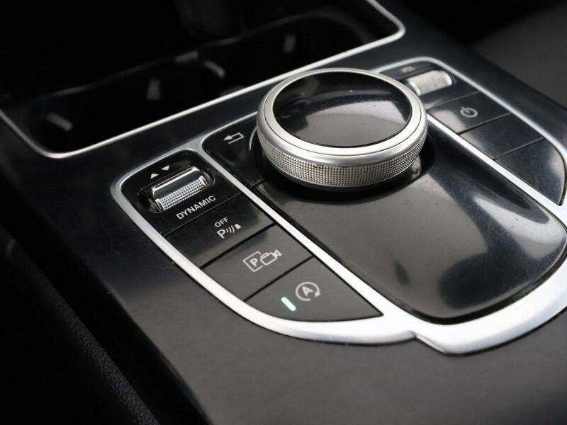 Mercedes C 220 Automat Navi Czujniki parkowania Automatyczna klimatyzacja Podgrzewane W205 (2014-2021)