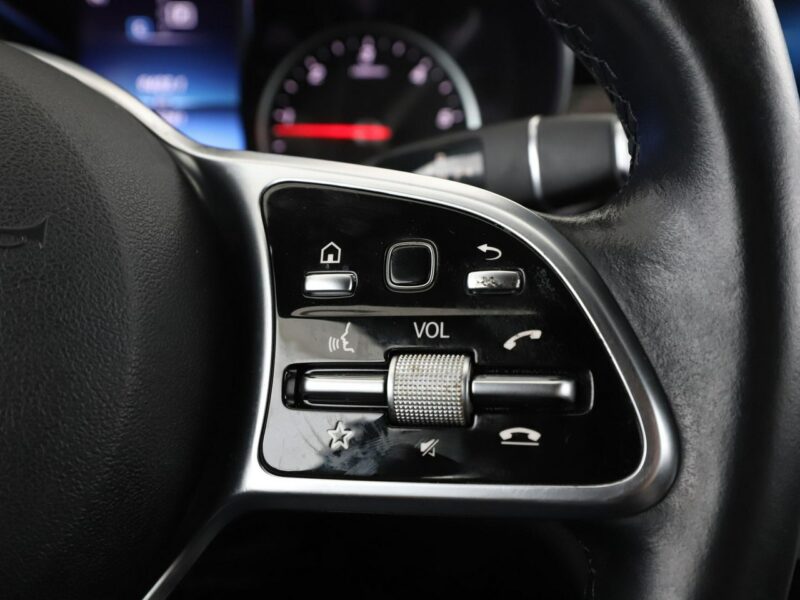 Mercedes C 220 Automat Navi Czujniki parkowania Automatyczna klimatyzacja Podgrzewane W205 (2014-2021)