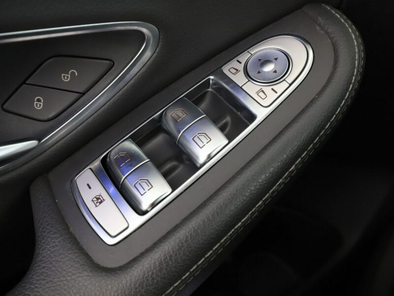Mercedes C 220 Automat Navi Czujniki parkowania Automatyczna klimatyzacja Podgrzewane W205 (2014-2021)