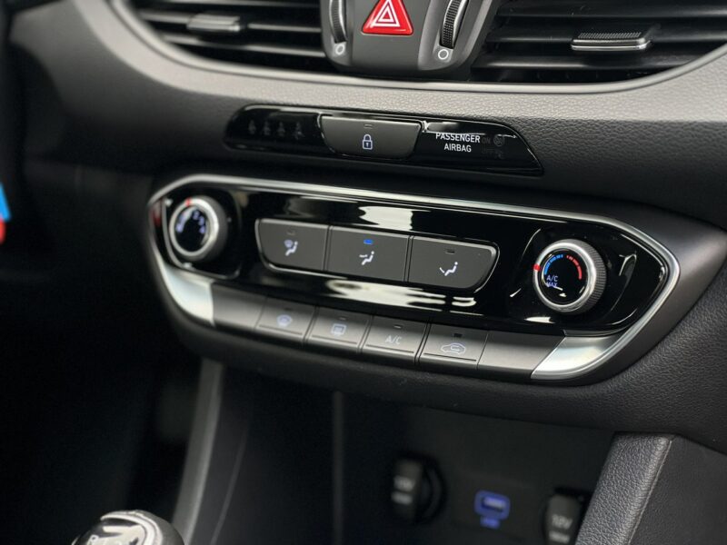Hyundai i30 Salon Polska Poleasingowy Serwis ASO VAT 23% ROCZNA GWARANCJA III (2017-)
