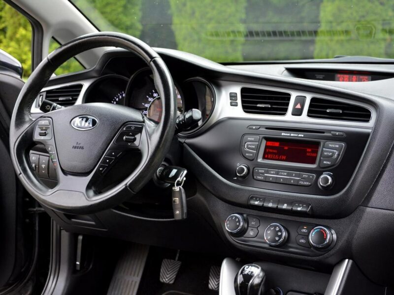 Kia Pro_cee'd 1.6GDI(135KM) Parktronik Klima Grz. kierownica Alu16" Aso Kia