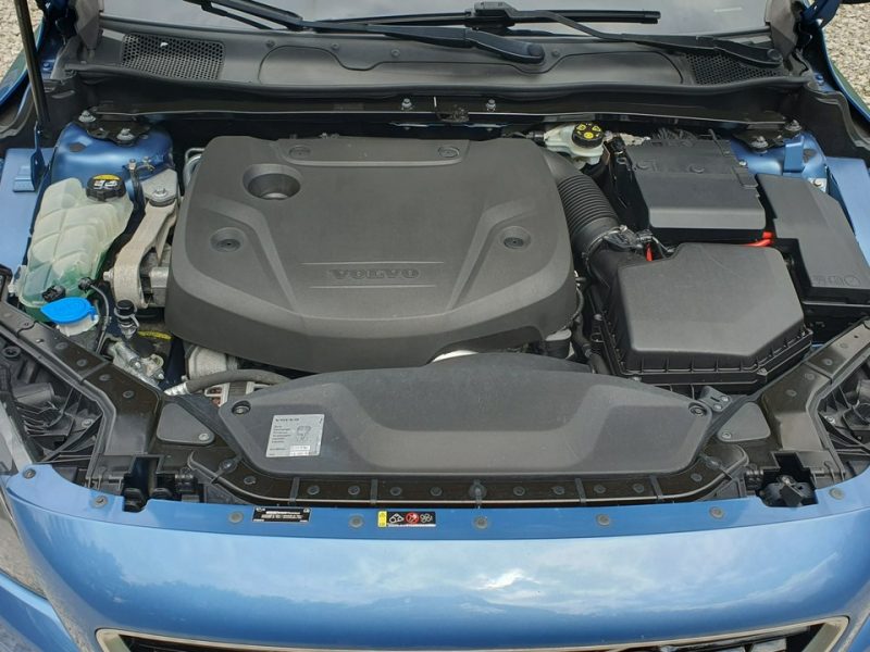 Volvo V40 2.0 D2 120KM # rDesign # NAVI # BiXenon # Skóra # Alkantara # IGIEŁKA II (2012-)