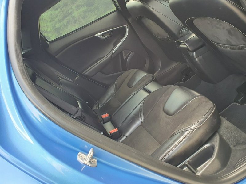 Volvo V40 2.0 D2 120KM # rDesign # NAVI # BiXenon # Skóra # Alkantara # IGIEŁKA II (2012-)